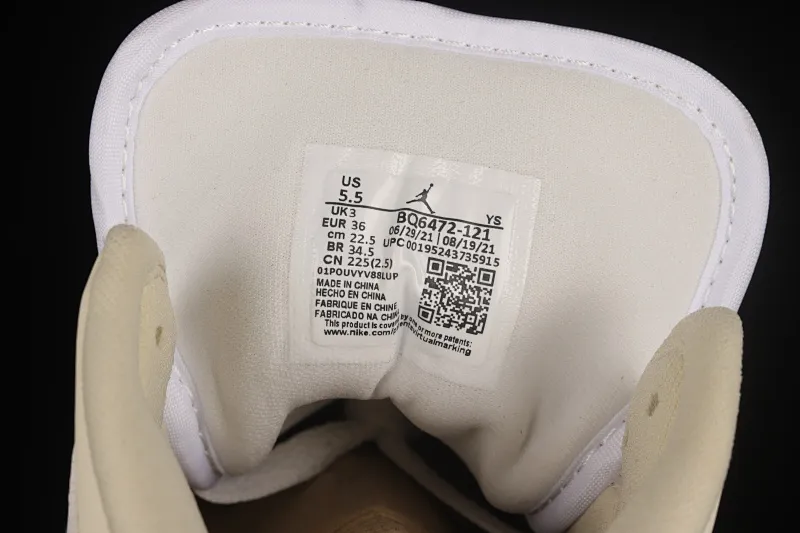 All categories Air Jordan Jordan series basketball shoes Air Jordan 1 Mid G version pure original Air Jordan 1 Mid AJ1 Joe 1 milk white coconut milk China basketball shoes BQ6472-121